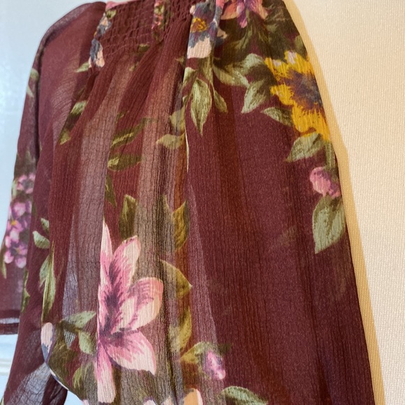 AE Smocked Floral “Kimono” - Picture 4 of 4